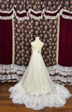 Elegant Sweetheart Neckline Swarovski Crystal Embroidered Wedding Dress Quinceanera Dress Prom Dress Evening Dress HZ0319
