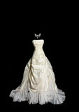 Elegant Wedding Dress A Line Strapless Pleated Tulle Wedding Dress HZ0319