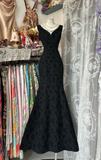 Vintage Black V-neck Exquisite Embroidery Design Elegant Mermaid Long Evening Dress Prom Dresses HZ0319